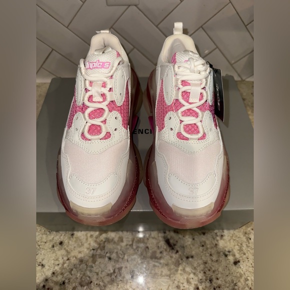 Balenciaga Women’s Triple S - Picture 11 of 11